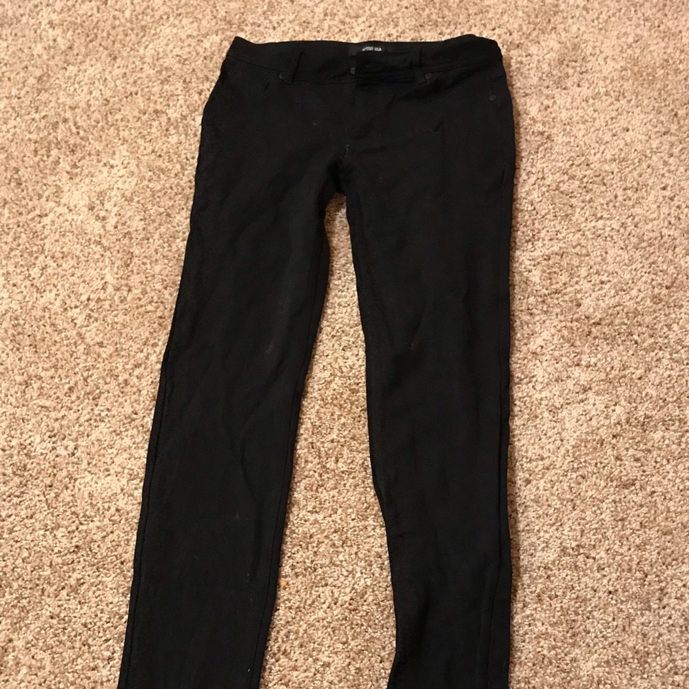 Black jeggings